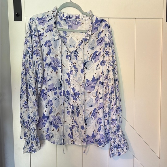 NWOT Boho Blue and White Ruffled Tie Front Blouse - Picture 2 of 7